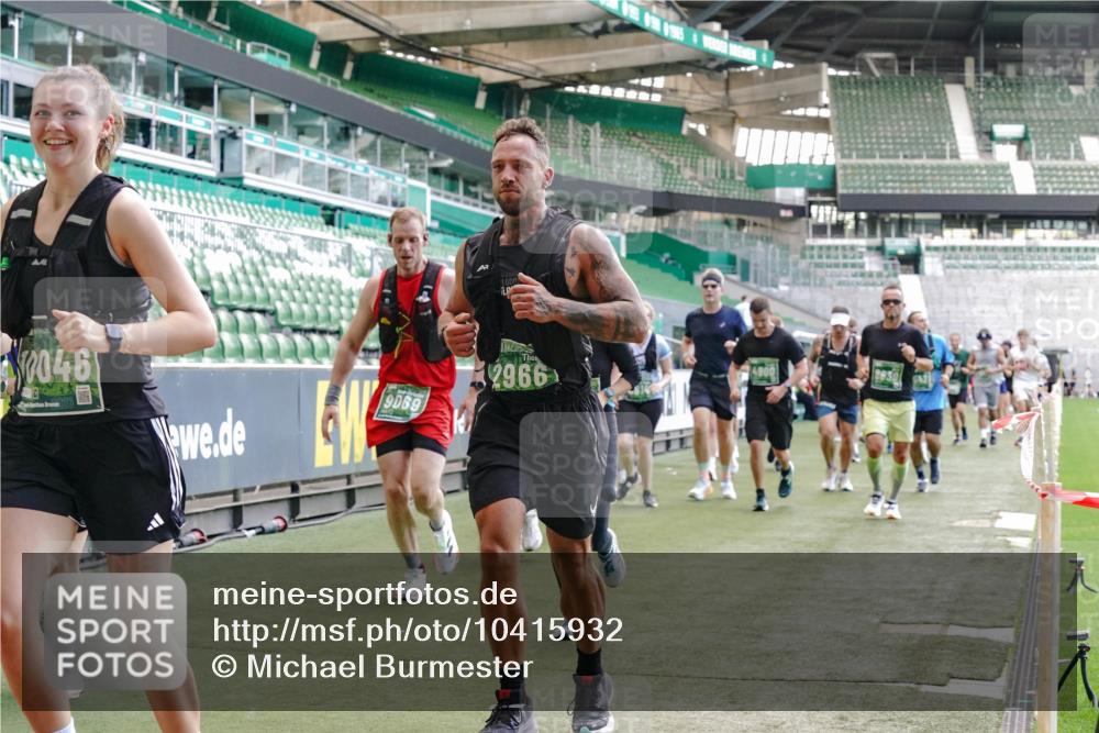13.09.2026 - 21. swb-Marathon Bremen Michael Burmester http://msf.ph/oto/10415932 13.09.2026 13:19:31 Laufen im Stadion 333, 464, 486, 512, 546, 753, 921, 938, 1066, 1129, 1156, 1409, 1431, 1446, 1506, 1756, 1765, 1815, 1868, 1916, 2028, 2123, 2137, 2224, 2240, 2294, 2315, 2453, 2533, 2557, 2563, 2614, 2622, 2626, 2689, 2694, 2695, 2702, 2703, 2722, 2756, 2786, 2843, 2845, 2849, 2857, 2879, 2880, 2944, 2983, 2999, 3031, 3046, 3059, 3072, 3096, 3100, 3116, 3189, 3198, 3243, 3263, 3264, 3285, 3287, 3310, 3315, 3476, 3537, 3619, 3740, 3879, 4478 meine-sportfotos.de