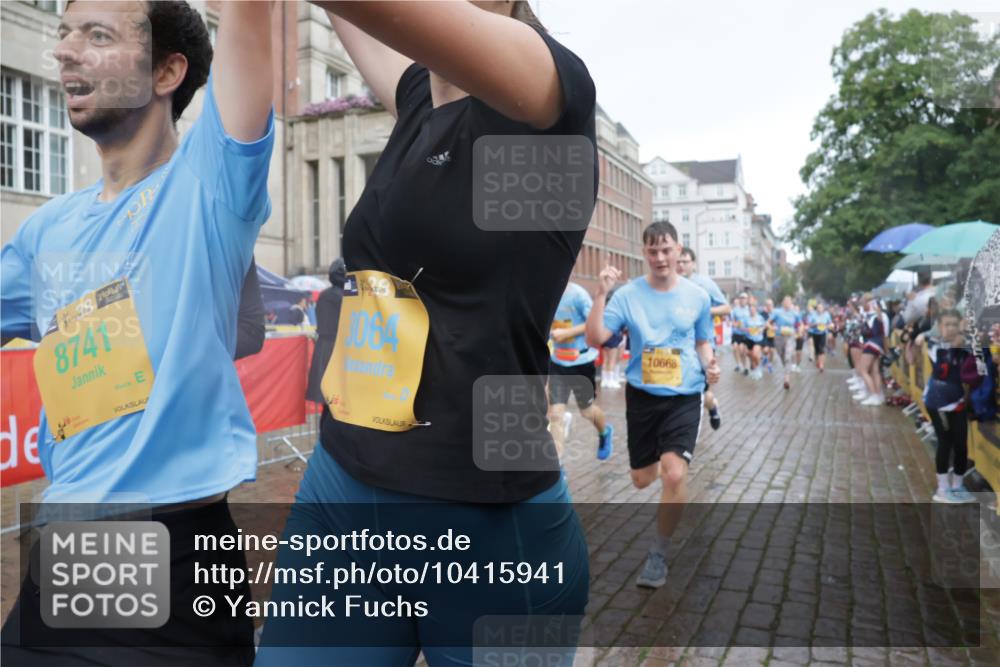 13.09.2026 - Kiel Lauf Yannick Fuchs http://msf.ph/oto/10415941 13.09.2026 10:47:56 Ziel 596, 696, 708, 995, 1059, 1273, 1586, 2625, 3682, 3715, 4713, 5240, 5747, 6418, 6507, 6778, 6967, 7001, 7104, 8387, 9076, 9915, 10634, 11603, 11829, 12510, 12758, 335, 365, 917, 1280, 1944, 2183, 3064, 3136, 3306, 3512, 3565, 3745, 4070, 4077, 4096, 4149, 4187, 4425, 4450, 4531, 4583, 5239, 5573, 5787, 5980, 6005, 6036, 6235, 6384, 6792, 6904, 6940, 6946, 6949, 6978, 6981, 7632, 8058, 9104, 10651, 11705, 11724, 12593, 960, 1644, 2097, 2253, 2183 meine-sportfotos.de