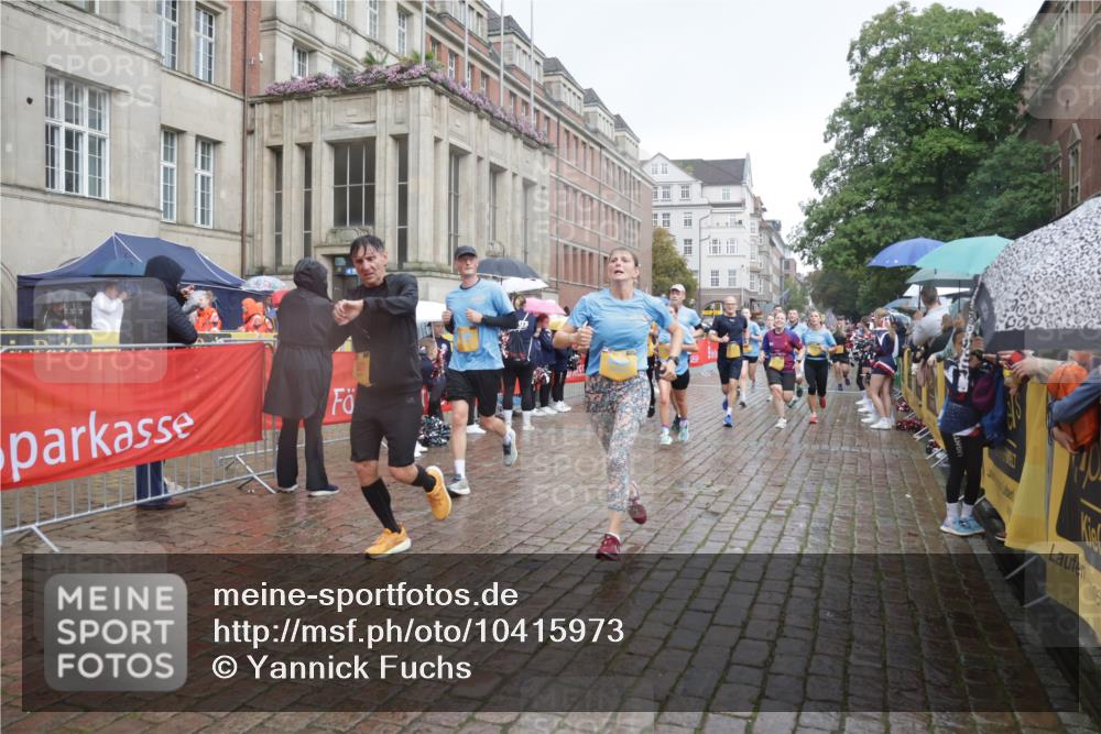 13.09.2026 - Kiel Lauf Yannick Fuchs http://msf.ph/oto/10415973 13.09.2026 10:47:58 Ziel 596, 696, 708, 995, 1059, 1273, 1586, 2625, 3012, 3014, 3682, 3715, 4713, 5240, 5747, 6418, 6507, 6778, 6967, 7104, 7668, 9076, 9915, 10634, 11098, 11603, 11829, 12510, 12758, 335, 365, 917, 1944, 2183, 3306, 3512, 3565, 3682, 3745, 4070, 4077, 4096, 4149, 4187, 4425, 4450, 4531, 4583, 5239, 5573, 5787, 5980, 6005, 6036, 6235, 6384, 6792, 6904, 6940, 6946, 6949, 6967, 6978, 7001, 7632, 8058, 8387, 9076, 9104, 10651, 11705, 11724, 12593, 960, 1644, 2097, 2253, 2183, 4070 meine-sportfotos.de