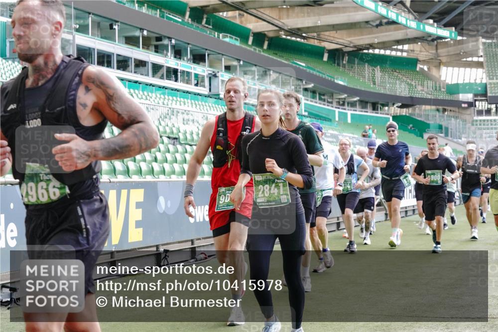 13.09.2026 - 21. swb-Marathon Bremen Michael Burmester http://msf.ph/oto/10415978 13.09.2026 13:19:32 Laufen im Stadion 333, 464, 486, 512, 546, 753, 921, 938, 1066, 1129, 1156, 1409, 1431, 1446, 1506, 1756, 1765, 1815, 1868, 1916, 2028, 2123, 2137, 2224, 2240, 2294, 2315, 2453, 2533, 2557, 2563, 2614, 2622, 2626, 2689, 2694, 2695, 2702, 2703, 2722, 2756, 2786, 2843, 2845, 2849, 2857, 2879, 2944, 2983, 2999, 3031, 3046, 3059, 3072, 3096, 3100, 3116, 3189, 3198, 3243, 3263, 3264, 3285, 3287, 3310, 3315, 3476, 3619, 3740, 3879, 4478 meine-sportfotos.de