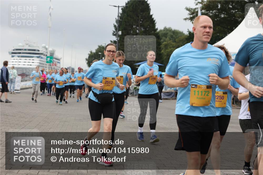 13.09.2026 - Kiel Lauf Andreas Tolksdorf http://msf.ph/oto/10415980 13.09.2026 10:06:56 Kiellinie 84, 38, 12, 2512, 3708, 38, 11172, 38, 2250 meine-sportfotos.de