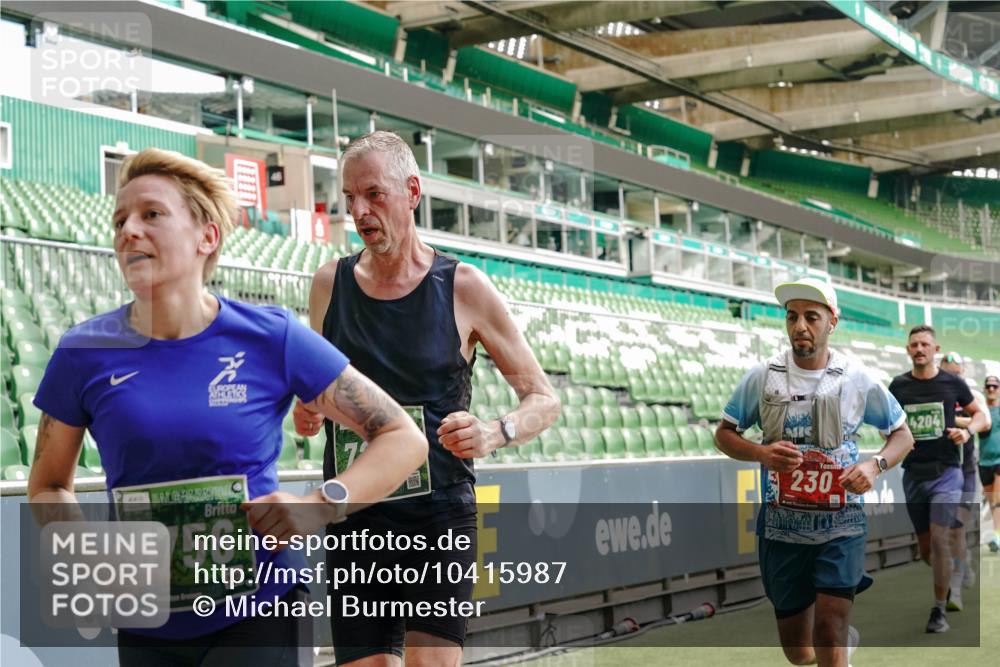 13.09.2026 - 21. swb-Marathon Bremen Michael Burmester http://msf.ph/oto/10415987 13.09.2026 12:58:12 Laufen im Stadion 141, 148, 334, 511, 672, 769, 776, 789, 790, 857, 909, 1010, 1119, 1191, 1199, 1254, 1281, 1535, 1601, 1642, 1647, 1752, 1809, 1881, 1900, 1931, 1933, 2046, 2051, 2075, 2324, 2343, 2367, 2371, 2397, 2402, 2423, 2425, 2493, 2577, 2640, 2671, 2771, 2807, 2903, 2904, 3021, 3051, 3078, 3120, 3138, 3148, 3182, 3186, 3319, 3338, 3435, 3450, 3458, 3514, 3534, 3560, 3634, 3655, 3685, 3690, 3695, 3760, 3813, 3866, 3933, 3939, 4101, 4316, 4319, 205 meine-sportfotos.de