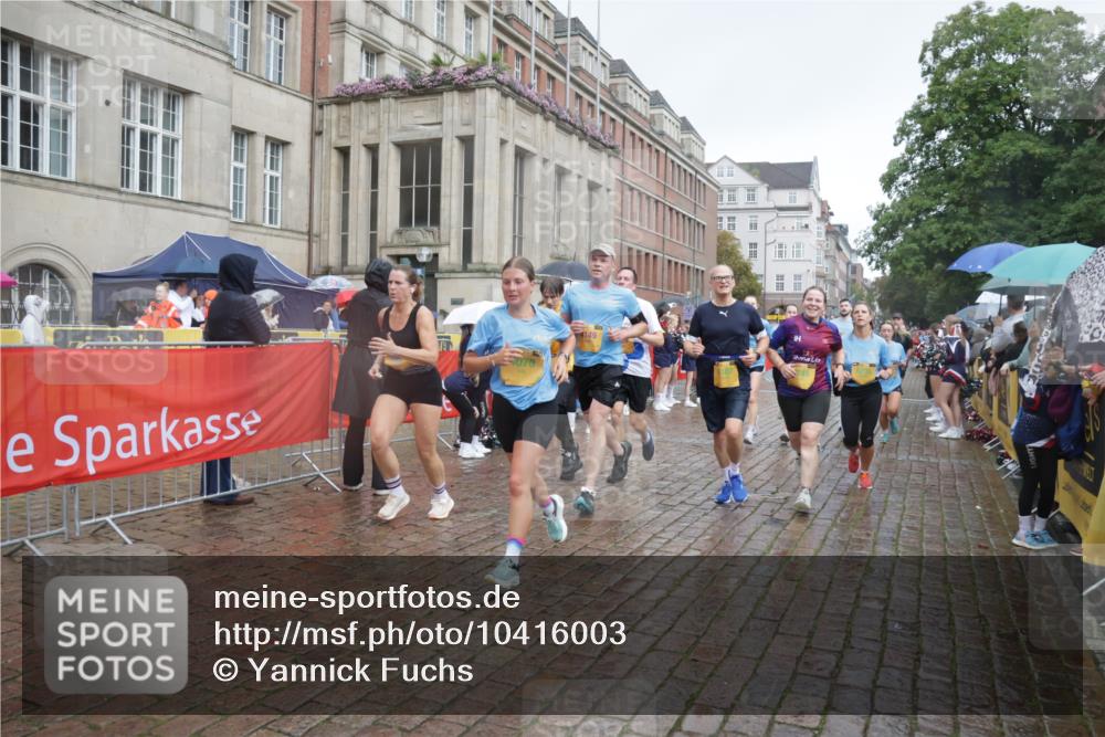 13.09.2026 - Kiel Lauf Yannick Fuchs http://msf.ph/oto/10416003 13.09.2026 10:48:00 Ziel 596, 696, 708, 995, 1059, 1273, 1586, 2625, 3012, 3014, 3715, 4713, 5747, 6418, 6507, 6778, 7104, 7668, 9915, 10634, 10933, 11098, 11596, 11603, 11829, 12510, 12758, 335, 365, 708, 917, 1944, 3306, 3512, 3565, 3682, 3745, 4070, 4077, 4096, 4149, 4187, 4425, 4531, 4583, 5239, 5240, 5573, 5787, 5980, 6005, 6036, 6235, 6384, 6778, 6792, 6904, 6940, 6946, 6949, 6967, 6978, 7001, 7632, 8058, 8387, 9076, 9104, 10651, 11705, 11724, 12593, 199, 960, 1644, 2097, 2253, 2183, 4070 meine-sportfotos.de