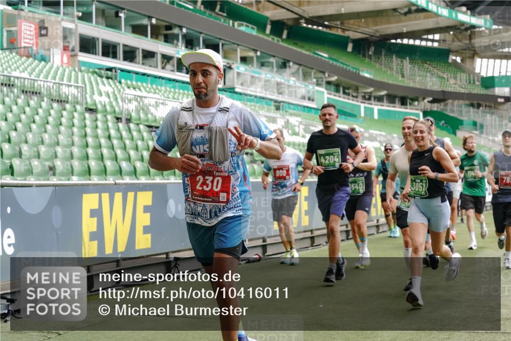 13.09.2026 - 21. swb-Marathon Bremen Michael Burmester http://msf.ph/oto/10416011 13.09.2026 12:58:13 Laufen im Stadion 141, 148, 334, 511, 672, 769, 776, 789, 790, 857, 909, 1010, 1119, 1191, 1199, 1254, 1281, 1535, 1601, 1642, 1647, 1752, 1809, 1881, 1900, 1931, 1933, 2046, 2051, 2075, 2324, 2343, 2367, 2371, 2397, 2402, 2423, 2425, 2493, 2577, 2640, 2671, 2771, 2807, 2885, 2903, 2904, 3021, 3051, 3078, 3098, 3120, 3138, 3148, 3182, 3186, 3319, 3338, 3435, 3450, 3458, 3514, 3534, 3560, 3634, 3655, 3685, 3690, 3695, 3760, 3813, 3866, 3933, 3939, 4101, 4316, 4319, 205 meine-sportfotos.de