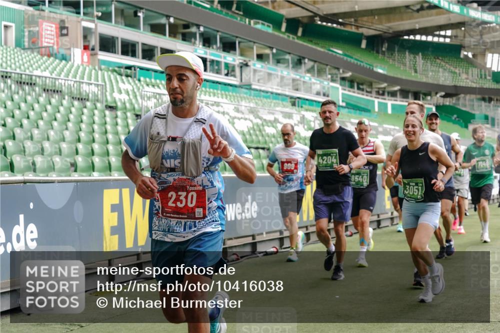 13.09.2026 - 21. swb-Marathon Bremen Michael Burmester http://msf.ph/oto/10416038 13.09.2026 12:58:13 Laufen im Stadion 141, 148, 334, 511, 672, 769, 776, 789, 790, 857, 909, 1010, 1119, 1191, 1199, 1254, 1281, 1535, 1601, 1642, 1647, 1752, 1809, 1881, 1900, 1931, 1933, 2046, 2051, 2075, 2324, 2343, 2367, 2371, 2397, 2402, 2423, 2425, 2493, 2577, 2640, 2671, 2771, 2807, 2885, 2903, 2904, 3021, 3051, 3078, 3098, 3120, 3138, 3148, 3182, 3186, 3319, 3338, 3435, 3450, 3458, 3514, 3534, 3560, 3634, 3655, 3685, 3690, 3695, 3760, 3813, 3866, 3933, 3939, 4101, 4316, 4319, 205 meine-sportfotos.de