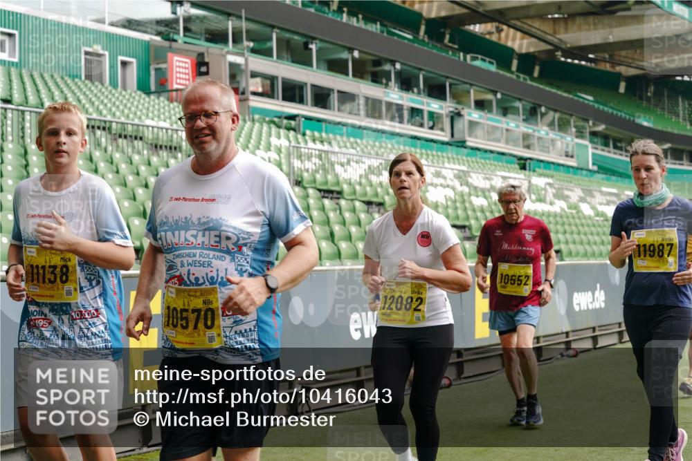 13.09.2026 - 21. swb-Marathon Bremen Michael Burmester http://msf.ph/oto/10416043 13.09.2026 10:41:59 Laufen im Stadion 10148, 10155, 10163, 10247, 10303, 10313, 10330, 10354, 10395, 10396, 10399, 10414, 10419, 10422, 10424, 10455, 10461, 10462, 10483, 10490, 10491, 10519, 10527, 10545, 10546, 10547, 10586, 10611, 10644, 10665, 10694, 10705, 10706, 10719, 10722, 10752, 10766, 10768, 10776, 10804, 10854, 10859, 10880, 10889, 10909, 10963, 10977, 11026, 11027, 11041, 11043, 11048, 11078, 11084, 11085, 11090, 11097, 11098, 11140, 11192 meine-sportfotos.de