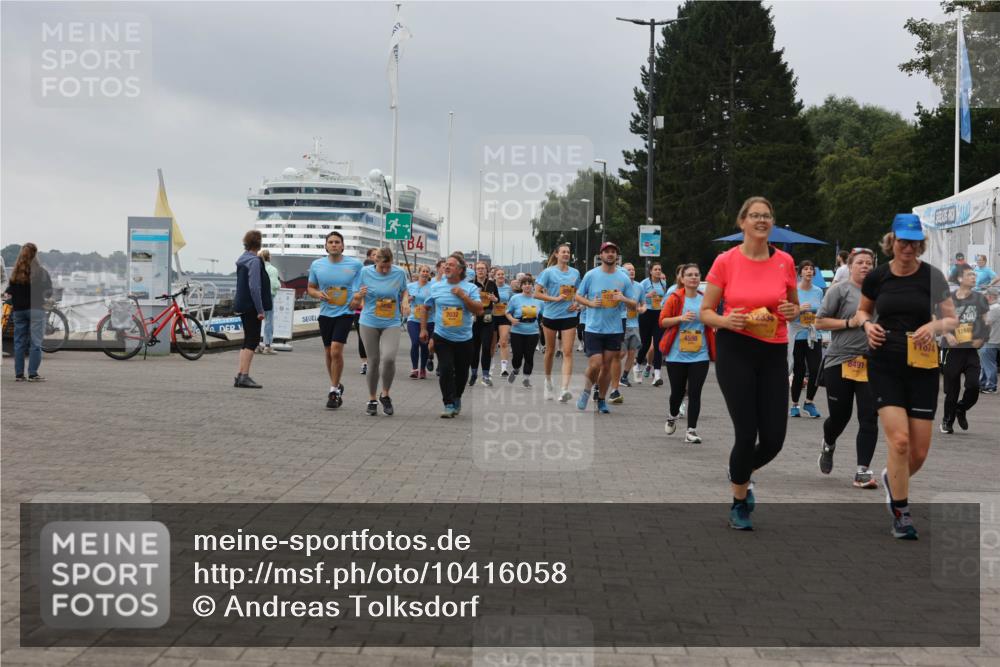 13.09.2026 - Kiel Lauf Andreas Tolksdorf http://msf.ph/oto/10416058 13.09.2026 10:06:59 Kiellinie 2032, 12845, 4598, 11074, 8491 meine-sportfotos.de