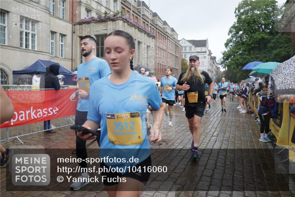 13.09.2026 - Kiel Lauf Yannick Fuchs http://msf.ph/oto/10416060 13.09.2026 10:48:03 Ziel 596, 696, 995, 1273, 1586, 1595, 2625, 2712, 3012, 3014, 3715, 4713, 4720, 4896, 6418, 6507, 7104, 7212, 7668, 8737, 9915, 10634, 10933, 11098, 11596, 11603, 11718, 12758, 335, 696, 708, 917, 1059, 1944, 3306, 3512, 3565, 3682, 4077, 4096, 4425, 4583, 4713, 5239, 5240, 5573, 5747, 5787, 5980, 6005, 6036, 6235, 6384, 6778, 6792, 6904, 6940, 6946, 6949, 6967, 6978, 7001, 7632, 8387, 9076, 9104, 10651, 11705, 11724, 12593, 199, 960, 1564, 1644, 2097, 2253, 2183, 4070 meine-sportfotos.de