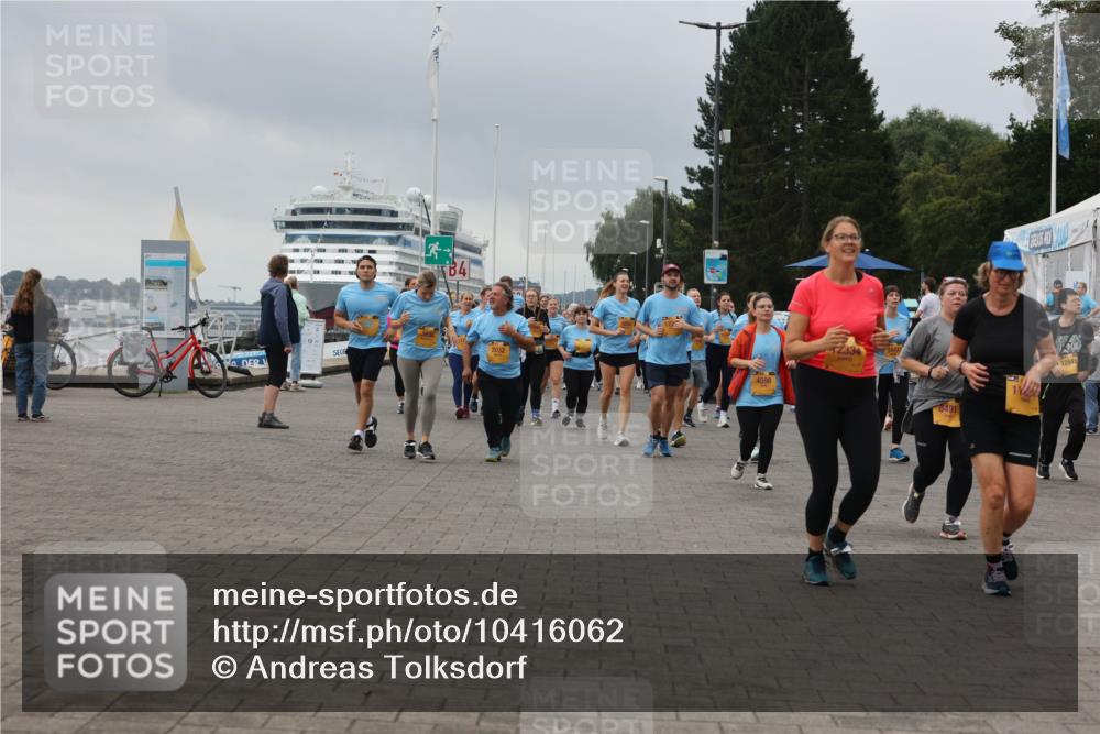 13.09.2026 - Kiel Lauf Andreas Tolksdorf http://msf.ph/oto/10416062 13.09.2026 10:06:59 Kiellinie 13, 4598, 12334, 8491, 12845 meine-sportfotos.de