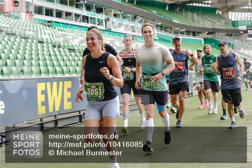13.09.2026 - 21. swb-Marathon Bremen Michael Burmester http://msf.ph/oto/10416085 13.09.2026 12:58:14 Laufen im Stadion 141, 148, 334, 511, 672, 769, 776, 789, 790, 857, 909, 1010, 1119, 1191, 1199, 1254, 1281, 1535, 1601, 1642, 1647, 1752, 1809, 1881, 1900, 1931, 1933, 2046, 2051, 2075, 2324, 2343, 2367, 2371, 2397, 2402, 2423, 2425, 2493, 2577, 2640, 2671, 2771, 2807, 2885, 2903, 2904, 3021, 3051, 3078, 3098, 3120, 3138, 3148, 3182, 3186, 3233, 3319, 3338, 3435, 3450, 3458, 3514, 3534, 3560, 3634, 3655, 3685, 3690, 3695, 3760, 3866, 3933, 3939, 4101, 4316, 4319, 205 meine-sportfotos.de