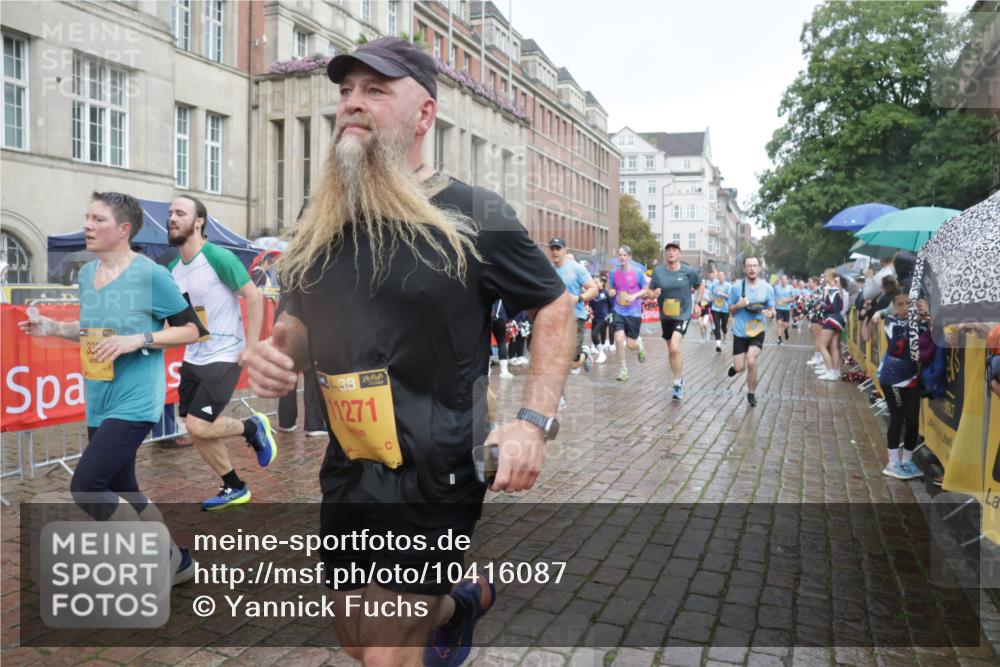 13.09.2026 - Kiel Lauf Yannick Fuchs http://msf.ph/oto/10416087 13.09.2026 10:48:04 Ziel 596, 960, 995, 1273, 1586, 1595, 2625, 2712, 3012, 3014, 3715, 4720, 4896, 6418, 6507, 7104, 7212, 7668, 8737, 9915, 10634, 10933, 11098, 11596, 11718, 335, 696, 708, 1059, 1944, 3306, 3512, 3565, 3682, 4077, 4096, 4425, 4583, 4713, 5239, 5240, 5573, 5747, 5787, 5980, 6005, 6036, 6384, 6778, 6904, 6940, 6946, 6949, 6967, 6978, 7001, 7632, 8387, 9076, 9104, 10651, 11705, 11724, 12593, 199, 1564, 1644, 2097, 2253, 2183, 4070 meine-sportfotos.de