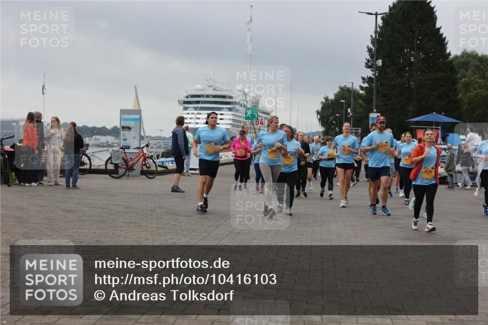 13.09.2026 - Kiel Lauf Andreas Tolksdorf http://msf.ph/oto/10416103 13.09.2026 10:07:01 Kiellinie 4, 2032, 12267, 4598 meine-sportfotos.de