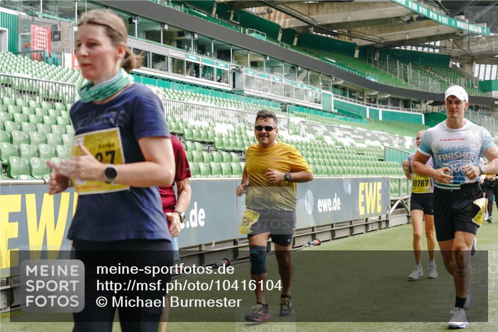 13.09.2026 - 21. swb-Marathon Bremen Michael Burmester http://msf.ph/oto/10416104 13.09.2026 10:42:01 Laufen im Stadion 10148, 10155, 10163, 10247, 10303, 10313, 10330, 10354, 10395, 10396, 10399, 10414, 10419, 10422, 10461, 10462, 10483, 10490, 10491, 10519, 10527, 10545, 10546, 10547, 10557, 10586, 10611, 10644, 10665, 10694, 10705, 10706, 10719, 10722, 10752, 10766, 10768, 10773, 10776, 10784, 10804, 10805, 10854, 10859, 10880, 10889, 10909, 10963, 10977, 11026, 11027, 11041, 11043, 11048, 11078, 11084, 11085, 11090, 11097, 11098, 11140, 11192 meine-sportfotos.de
