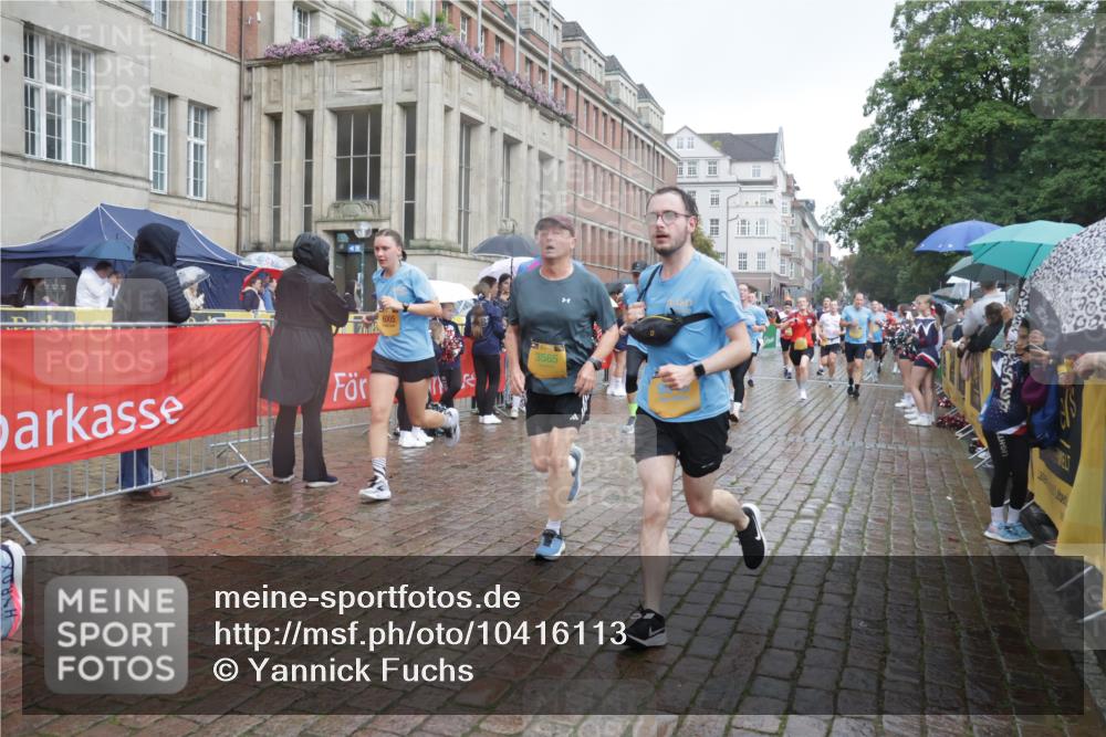 13.09.2026 - Kiel Lauf Yannick Fuchs http://msf.ph/oto/10416113 13.09.2026 10:48:06 Ziel 596, 960, 995, 1273, 1586, 1595, 1644, 2625, 2712, 3012, 3014, 4553, 4720, 4896, 6418, 6507, 6760, 7104, 7212, 7668, 8737, 9915, 10634, 10672, 10933, 11098, 11596, 11718, 335, 696, 708, 1059, 1944, 3565, 3682, 3715, 4077, 4096, 4425, 4583, 4713, 5240, 5747, 5787, 5980, 6005, 6036, 6384, 6778, 6904, 6940, 6946, 6949, 6967, 6978, 7001, 7632, 8387, 9076, 9104, 9915, 10651, 11705, 11724, 12593, 199, 473, 854, 1161, 1564, 2097, 2253, 4070 meine-sportfotos.de