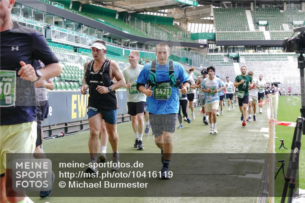 13.09.2026 - 21. swb-Marathon Bremen Michael Burmester http://msf.ph/oto/10416119 13.09.2026 13:19:36 Laufen im Stadion 333, 464, 486, 512, 546, 921, 938, 1066, 1129, 1156, 1409, 1431, 1446, 1506, 1697, 1756, 1765, 1815, 1916, 2028, 2123, 2137, 2224, 2240, 2294, 2315, 2349, 2453, 2533, 2557, 2563, 2614, 2622, 2626, 2689, 2694, 2695, 2702, 2703, 2722, 2756, 2786, 2843, 2845, 2849, 2857, 2879, 2944, 2983, 2999, 3031, 3046, 3059, 3072, 3096, 3100, 3116, 3139, 3189, 3198, 3243, 3263, 3264, 3285, 3287, 3310, 3315, 3619, 3740, 3879, 4478 meine-sportfotos.de