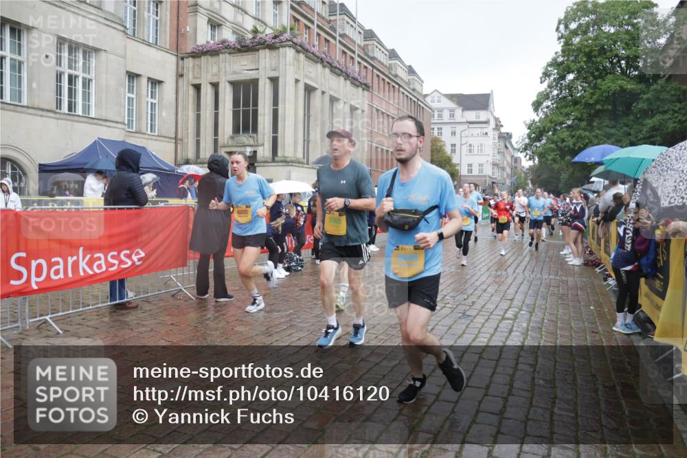 13.09.2026 - Kiel Lauf Yannick Fuchs http://msf.ph/oto/10416120 13.09.2026 10:48:06 Ziel 596, 960, 995, 1273, 1586, 1595, 1644, 2625, 2712, 3012, 3014, 4553, 4720, 4896, 6418, 6507, 6760, 7104, 7212, 7668, 8737, 9915, 10634, 10672, 10933, 11098, 11596, 11718, 335, 696, 708, 1059, 1944, 3565, 3682, 3715, 4077, 4096, 4425, 4583, 4713, 5240, 5747, 5787, 5980, 6005, 6036, 6384, 6778, 6904, 6940, 6946, 6949, 6967, 6978, 7001, 7632, 8387, 9076, 9104, 9915, 10651, 11705, 11724, 12593, 199, 473, 854, 1161, 1564, 2097, 2253, 4070 meine-sportfotos.de