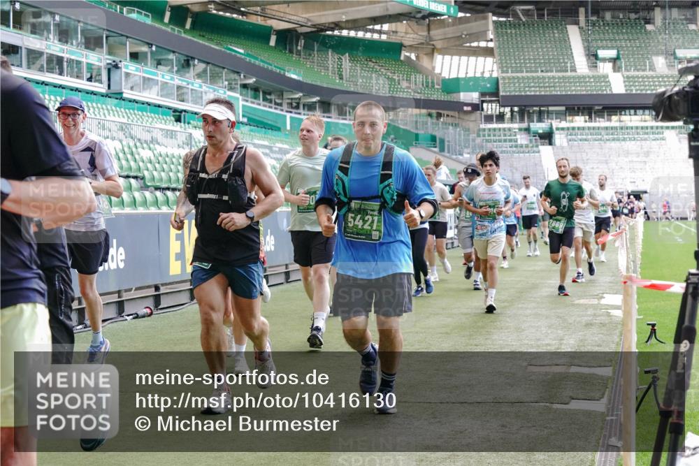 13.09.2026 - 21. swb-Marathon Bremen Michael Burmester http://msf.ph/oto/10416130 13.09.2026 13:19:37 Laufen im Stadion 333, 464, 486, 512, 546, 921, 938, 1066, 1129, 1156, 1409, 1431, 1446, 1506, 1697, 1756, 1765, 1815, 1916, 2010, 2028, 2123, 2137, 2224, 2240, 2294, 2315, 2349, 2453, 2501, 2533, 2557, 2563, 2614, 2622, 2626, 2689, 2694, 2695, 2702, 2703, 2722, 2756, 2786, 2843, 2845, 2849, 2857, 2879, 2944, 2983, 2999, 3031, 3037, 3046, 3059, 3072, 3096, 3100, 3116, 3139, 3189, 3198, 3243, 3263, 3264, 3285, 3287, 3310, 3315, 3619, 3740, 3879, 4478 meine-sportfotos.de