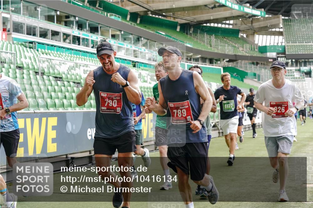 13.09.2026 - 21. swb-Marathon Bremen Michael Burmester http://msf.ph/oto/10416134 13.09.2026 12:58:16 Laufen im Stadion 141, 148, 226, 334, 511, 672, 769, 776, 789, 790, 857, 909, 972, 1010, 1119, 1191, 1199, 1254, 1281, 1535, 1642, 1647, 1752, 1809, 1881, 1900, 1931, 1933, 2046, 2051, 2075, 2324, 2343, 2367, 2371, 2397, 2402, 2423, 2425, 2493, 2577, 2640, 2771, 2807, 2885, 2903, 2904, 2979, 3021, 3051, 3078, 3098, 3120, 3138, 3148, 3182, 3186, 3233, 3319, 3338, 3435, 3450, 3458, 3514, 3534, 3560, 3634, 3655, 3685, 3690, 3695, 3760, 3866, 3933, 3934, 3939, 4101, 4316, 4319, 205 meine-sportfotos.de