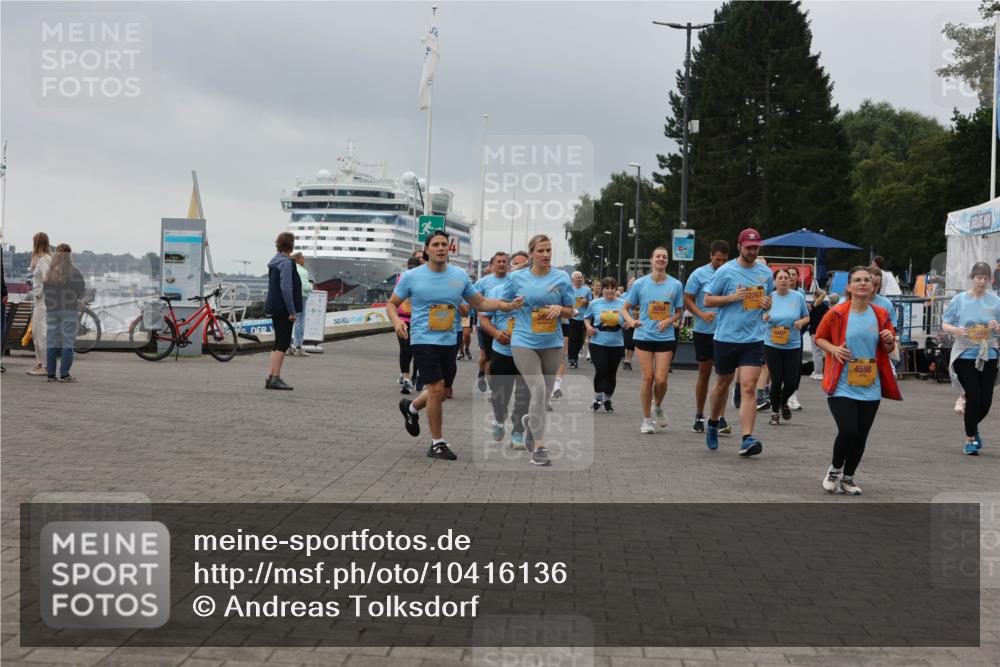 13.09.2026 - Kiel Lauf Andreas Tolksdorf http://msf.ph/oto/10416136 13.09.2026 10:07:02 Kiellinie 2267, 4407, 4598 meine-sportfotos.de