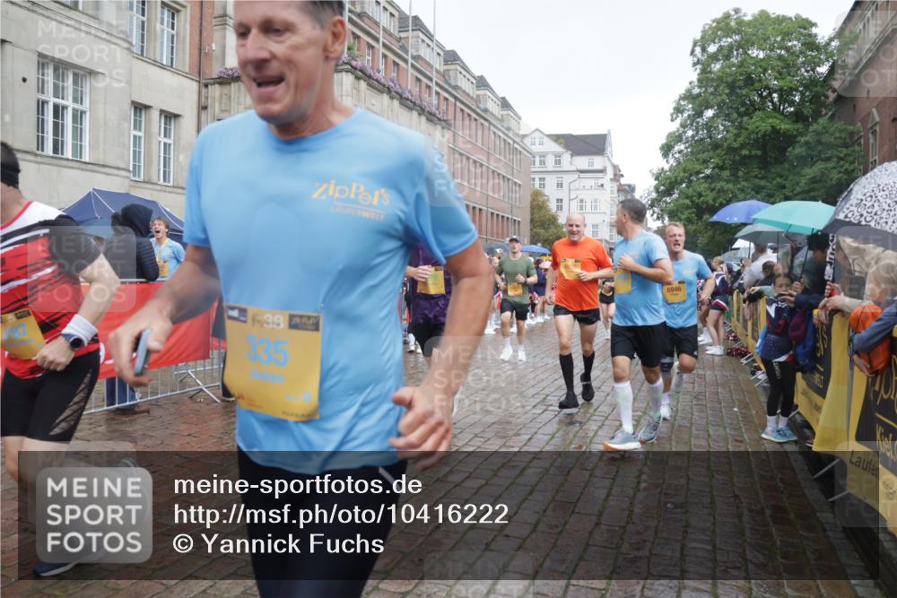 13.09.2026 - Kiel Lauf Yannick Fuchs http://msf.ph/oto/10416222 13.09.2026 10:48:11 Ziel 960, 1273, 1595, 1644, 2001, 2097, 2253, 2712, 3012, 3014, 3738, 4553, 4720, 4736, 4896, 5447, 6000, 6418, 6760, 7212, 7326, 7668, 8737, 9972, 10234, 10265, 10672, 10933, 11098, 11104, 11349, 11596, 11718, 335, 596, 696, 708, 995, 1059, 1273, 1586, 1944, 2625, 3682, 3715, 4096, 4425, 4583, 4713, 5240, 5747, 5787, 6036, 6384, 6418, 6507, 6778, 6904, 6946, 6949, 6967, 6978, 7001, 7104, 8387, 9076, 9915, 10634, 10651, 11705, 11724, 12593, 199, 473, 854, 1161, 1322, 1564 meine-sportfotos.de