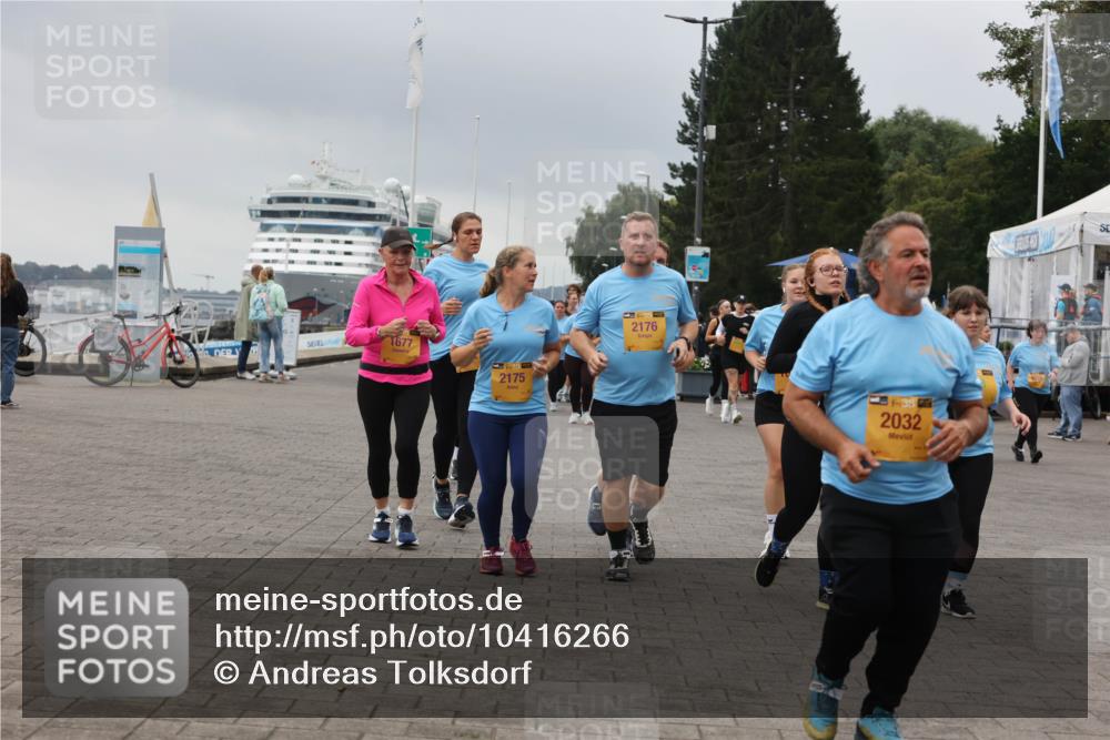 13.09.2026 - Kiel Lauf Andreas Tolksdorf http://msf.ph/oto/10416266 13.09.2026 10:07:08 Kiellinie 1677, 2175, 2176, 1, 39, 25, 2032 meine-sportfotos.de