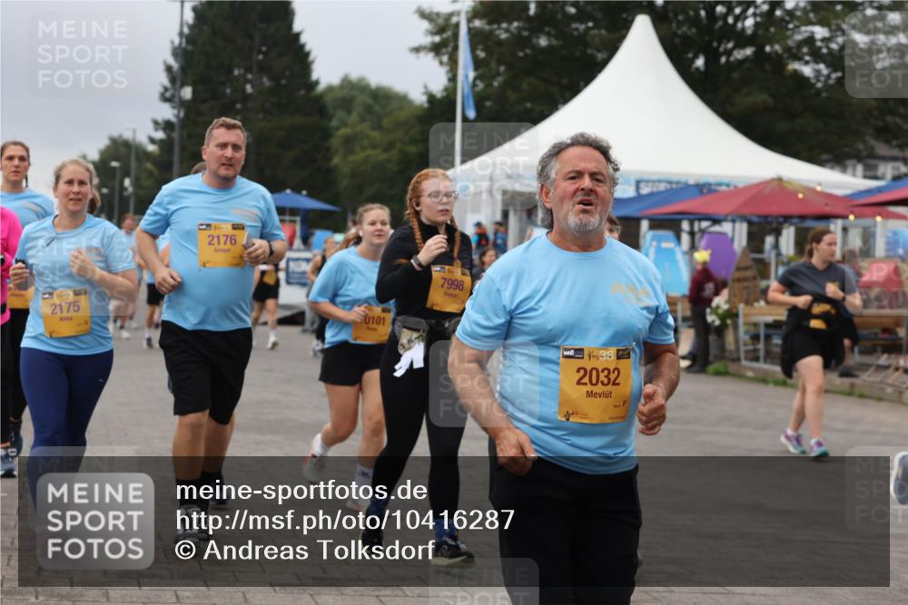 13.09.2026 - Kiel Lauf Andreas Tolksdorf http://msf.ph/oto/10416287 13.09.2026 10:07:09 Kiellinie 2175, 2176, 0101, 7998, 387, 2032 meine-sportfotos.de
