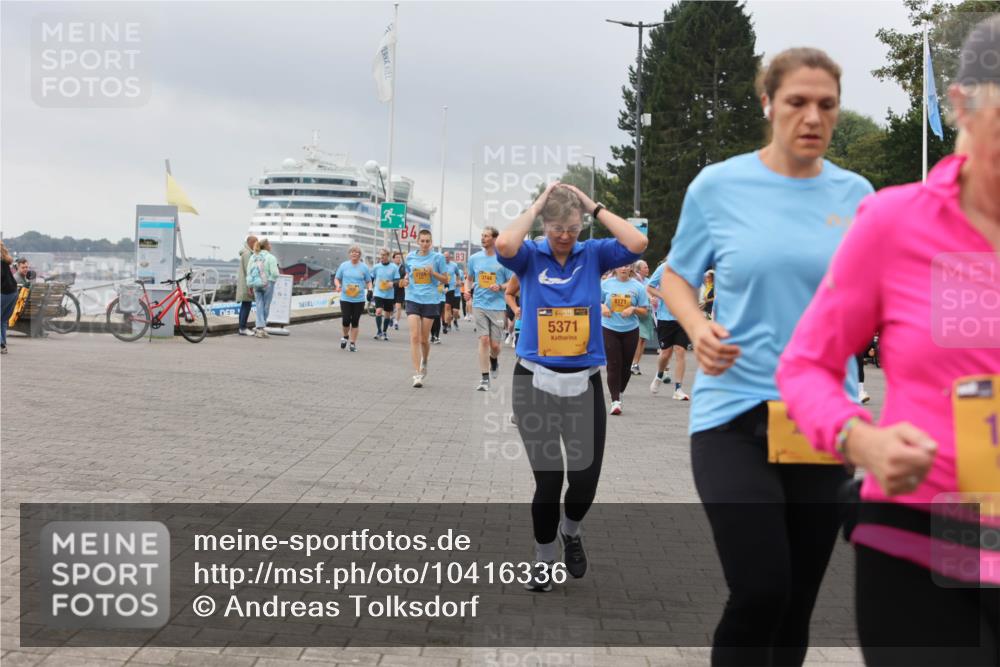 13.09.2026 - Kiel Lauf Andreas Tolksdorf http://msf.ph/oto/10416336 13.09.2026 10:07:12 Kiellinie 4, 39, 5371, 8171 meine-sportfotos.de