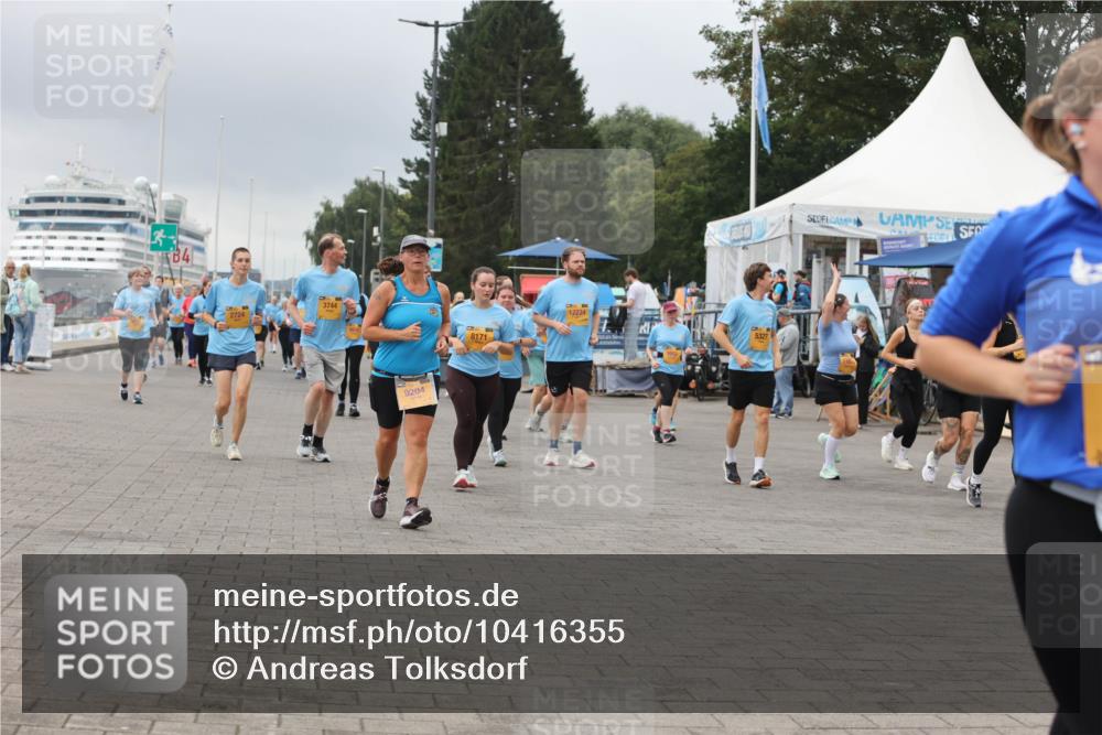 13.09.2026 - Kiel Lauf Andreas Tolksdorf http://msf.ph/oto/10416355 13.09.2026 10:07:14 Kiellinie 4, 2724, 3744, 9204, 8171, 12234, 5327 meine-sportfotos.de
