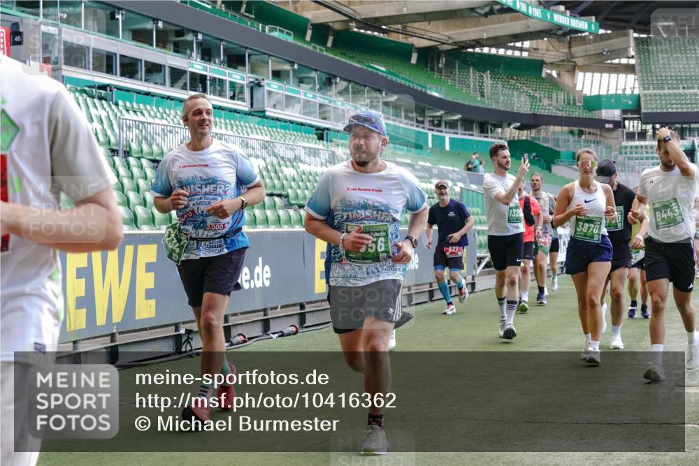 13.09.2026 - 21. swb-Marathon Bremen Michael Burmester http://msf.ph/oto/10416362 13.09.2026 13:19:44 Laufen im Stadion 333, 464, 486, 512, 546, 921, 938, 1066, 1129, 1156, 1409, 1431, 1446, 1506, 1697, 1756, 1765, 1815, 1916, 2010, 2028, 2064, 2137, 2224, 2240, 2294, 2315, 2349, 2453, 2501, 2533, 2557, 2563, 2614, 2622, 2626, 2689, 2694, 2695, 2702, 2703, 2722, 2756, 2786, 2843, 2845, 2857, 2879, 2944, 2983, 2999, 3017, 3018, 3031, 3035, 3036, 3037, 3046, 3059, 3072, 3096, 3100, 3116, 3139, 3189, 3198, 3243, 3263, 3264, 3285, 3287, 3310, 3315, 3619, 3879, 4478 meine-sportfotos.de