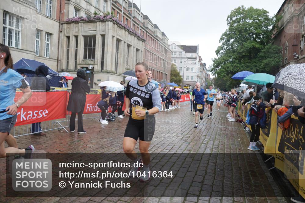 13.09.2026 - Kiel Lauf Yannick Fuchs http://msf.ph/oto/10416364 13.09.2026 10:48:18 Ziel 199, 960, 1564, 1595, 1644, 2001, 2097, 2253, 3738, 4511, 4553, 4736, 4896, 5116, 5447, 5546, 6000, 6760, 6935, 7326, 8083, 8553, 9561, 9972, 10234, 10265, 10672, 10820, 11005, 11104, 11349, 11383, 12263, 596, 696, 708, 995, 1059, 1273, 1586, 1595, 2625, 2712, 3012, 3014, 3682, 3715, 4425, 4583, 4713, 4720, 4896, 5240, 5747, 6036, 6418, 6507, 6778, 6904, 6967, 7001, 7104, 7212, 7668, 8387, 8737, 9076, 9915, 10634, 11705, 12593, 473, 854, 1161, 1322 meine-sportfotos.de