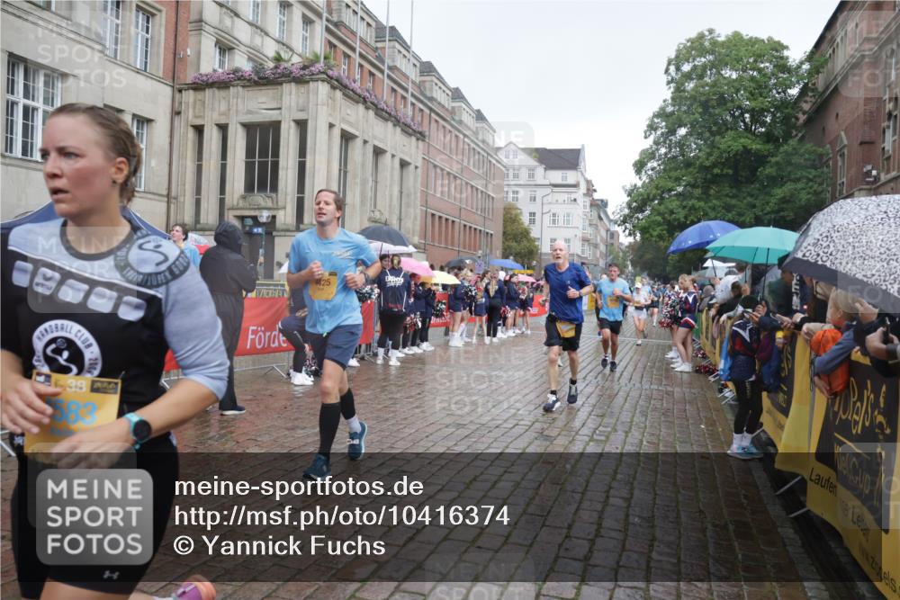 13.09.2026 - Kiel Lauf Yannick Fuchs http://msf.ph/oto/10416374 13.09.2026 10:48:18 Ziel 199, 960, 1564, 1595, 1644, 2001, 2097, 2253, 3738, 4511, 4553, 4736, 4896, 5116, 5447, 5546, 6000, 6760, 6935, 7326, 8083, 8553, 9561, 9972, 10234, 10265, 10672, 10820, 11005, 11104, 11349, 11383, 12263, 596, 696, 708, 995, 1059, 1273, 1586, 1595, 2625, 2712, 3012, 3014, 3682, 3715, 4425, 4583, 4713, 4720, 4896, 5240, 5747, 6036, 6418, 6507, 6778, 6904, 6967, 7001, 7104, 7212, 7668, 8387, 8737, 9076, 9915, 10634, 11705, 12593, 473, 854, 1161, 1322 meine-sportfotos.de
