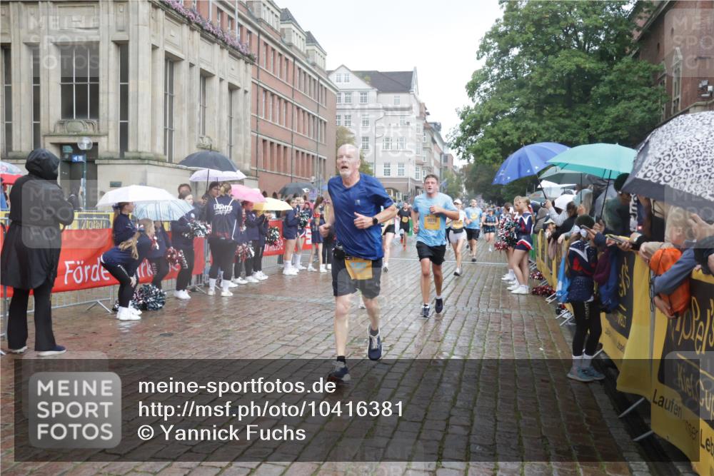 13.09.2026 - Kiel Lauf Yannick Fuchs http://msf.ph/oto/10416381 13.09.2026 10:48:19 Ziel 199, 960, 1564, 1644, 1818, 2001, 2097, 2253, 3402, 3738, 4511, 4553, 4736, 5116, 5447, 5546, 6000, 6760, 6935, 7326, 8083, 8553, 9561, 9972, 10234, 10265, 10672, 10820, 11005, 11104, 11349, 11383, 12263, 596, 696, 708, 960, 995, 1059, 1273, 1586, 1595, 2625, 2712, 3012, 3014, 3682, 3715, 4425, 4583, 4713, 4720, 4896, 5240, 5747, 6418, 6507, 6778, 6904, 6967, 7001, 7104, 7212, 7668, 8387, 8737, 9076, 9915, 10634, 11705, 473, 854, 1161, 1322 meine-sportfotos.de