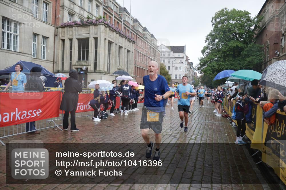 13.09.2026 - Kiel Lauf Yannick Fuchs http://msf.ph/oto/10416396 13.09.2026 10:48:20 Ziel 199, 854, 1564, 1644, 1763, 1818, 2001, 2097, 2253, 3272, 3402, 3738, 4511, 4553, 4736, 5116, 5447, 5546, 6000, 6760, 6935, 7326, 8083, 8553, 9561, 9972, 10234, 10265, 10672, 10820, 11005, 11104, 11349, 11383, 12263, 596, 696, 708, 960, 995, 1059, 1273, 1586, 1595, 2625, 2712, 3012, 3014, 3682, 3715, 4425, 4713, 4720, 4896, 5240, 5747, 6418, 6507, 6760, 6778, 6967, 7001, 7104, 7212, 7668, 8387, 8737, 9076, 9915, 10634, 473, 1161, 1322 meine-sportfotos.de