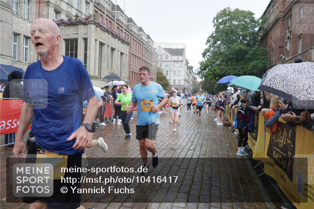 13.09.2026 - Kiel Lauf Yannick Fuchs http://msf.ph/oto/10416417 13.09.2026 10:48:21 Ziel 199, 473, 854, 1161, 1564, 1644, 1763, 1818, 2001, 2097, 2253, 2649, 3272, 3402, 3738, 4511, 4553, 4736, 5116, 5447, 5546, 6000, 6935, 7326, 8083, 8349, 8553, 9561, 9972, 10234, 10265, 10672, 10820, 10979, 11005, 11104, 11304, 11349, 11383, 12263, 596, 696, 708, 960, 995, 1059, 1273, 1586, 1595, 1644, 2625, 2712, 3012, 3014, 3682, 3715, 4553, 4713, 4720, 4896, 5240, 5747, 6418, 6507, 6760, 6778, 6967, 7001, 7104, 7212, 7668, 8387, 8737, 9076, 9915, 10634, 10672, 1322 meine-sportfotos.de