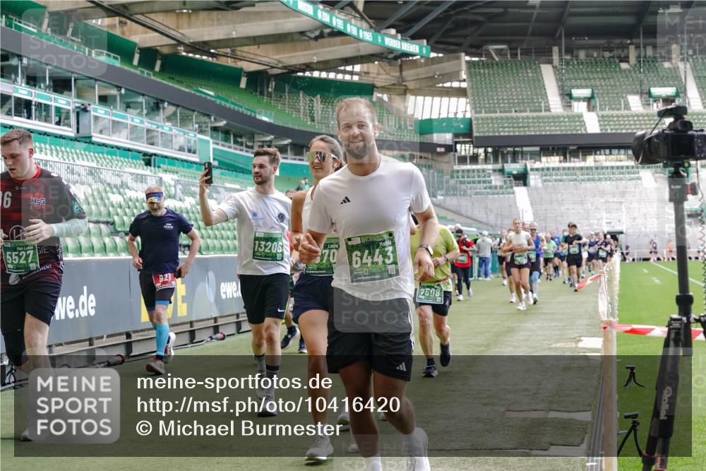 13.09.2026 - 21. swb-Marathon Bremen Michael Burmester http://msf.ph/oto/10416420 13.09.2026 13:19:46 Laufen im Stadion 333, 464, 486, 512, 546, 921, 938, 1066, 1129, 1156, 1409, 1431, 1446, 1506, 1697, 1756, 1765, 1815, 1916, 2010, 2028, 2064, 2137, 2224, 2240, 2294, 2315, 2349, 2453, 2501, 2533, 2557, 2563, 2622, 2626, 2689, 2694, 2695, 2702, 2703, 2722, 2756, 2786, 2843, 2845, 2857, 2879, 2944, 2983, 2999, 3017, 3018, 3031, 3035, 3036, 3037, 3046, 3059, 3072, 3096, 3100, 3116, 3139, 3189, 3198, 3243, 3263, 3264, 3285, 3287, 3310, 3315, 3619, 3879, 4478 meine-sportfotos.de