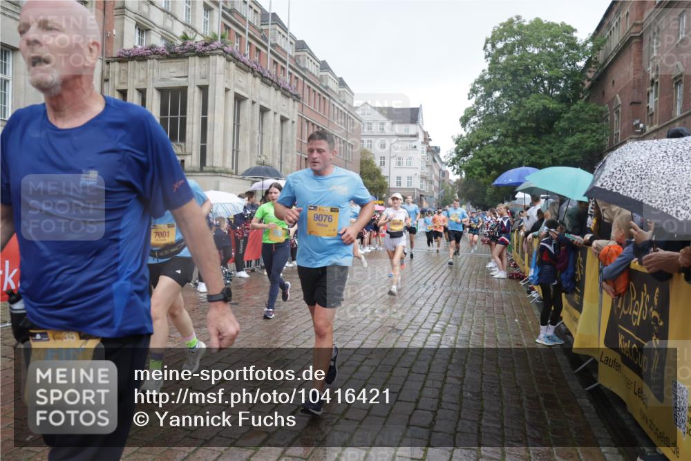 13.09.2026 - Kiel Lauf Yannick Fuchs http://msf.ph/oto/10416421 13.09.2026 10:48:21 Ziel 199, 473, 854, 1161, 1564, 1644, 1763, 1818, 2001, 2097, 2253, 2649, 3272, 3402, 3738, 4511, 4553, 4736, 5116, 5447, 5546, 6000, 6935, 7326, 8083, 8349, 8553, 9561, 9972, 10234, 10265, 10672, 10820, 10979, 11005, 11104, 11304, 11349, 11383, 12263, 596, 696, 708, 960, 995, 1059, 1273, 1586, 1595, 1644, 2625, 2712, 3012, 3014, 3682, 3715, 4553, 4713, 4720, 4896, 5240, 5747, 6418, 6507, 6760, 6778, 6967, 7001, 7104, 7212, 7668, 8387, 8737, 9076, 9915, 10634, 10672, 1322 meine-sportfotos.de
