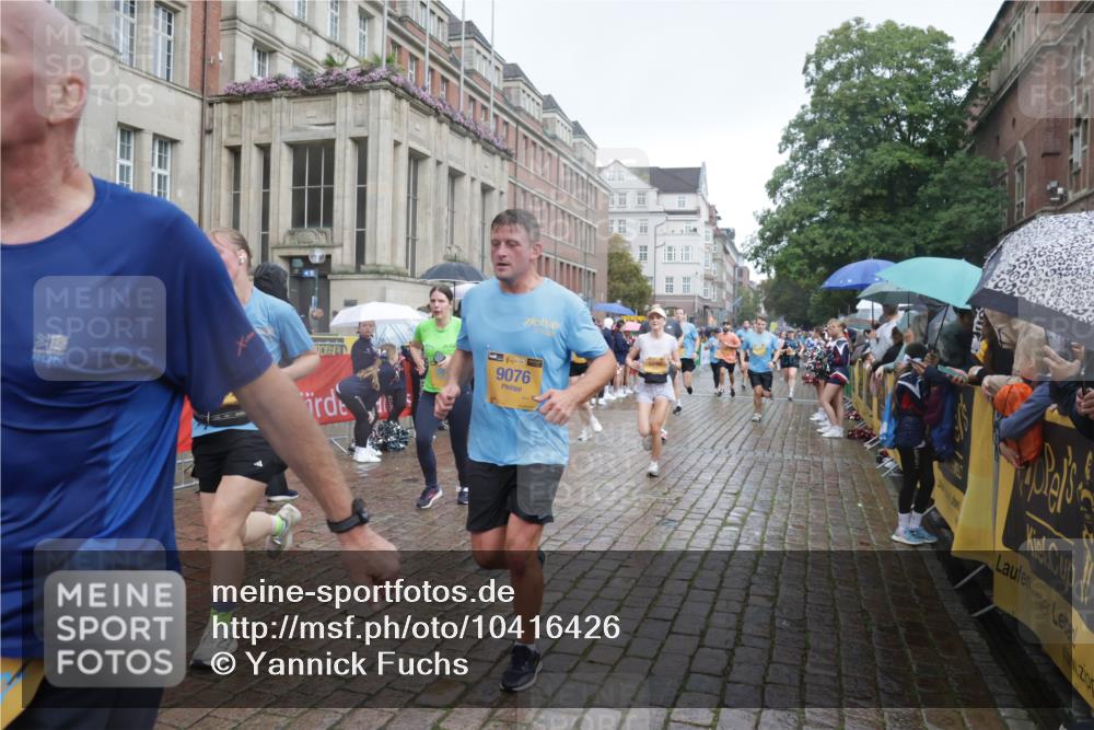 13.09.2026 - Kiel Lauf Yannick Fuchs http://msf.ph/oto/10416426 13.09.2026 10:48:21 Ziel 199, 473, 854, 1161, 1564, 1644, 1763, 1818, 2001, 2097, 2253, 2649, 3272, 3402, 3738, 4511, 4553, 4736, 5116, 5447, 5546, 6000, 6935, 7326, 8083, 8349, 8553, 9561, 9972, 10234, 10265, 10672, 10820, 10979, 11005, 11104, 11304, 11349, 11383, 12263, 596, 696, 708, 960, 995, 1059, 1273, 1586, 1595, 1644, 2625, 2712, 3012, 3014, 3682, 3715, 4553, 4713, 4720, 4896, 5240, 5747, 6418, 6507, 6760, 6778, 6967, 7001, 7104, 7212, 7668, 8387, 8737, 9076, 9915, 10634, 10672, 1322 meine-sportfotos.de