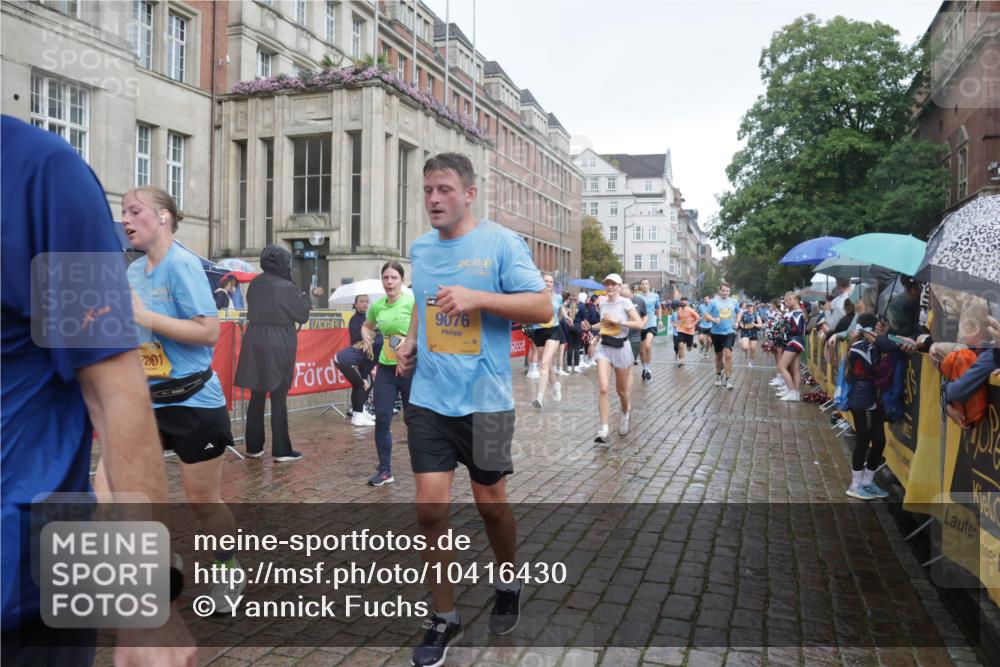 13.09.2026 - Kiel Lauf Yannick Fuchs http://msf.ph/oto/10416430 13.09.2026 10:48:21 Ziel 199, 473, 854, 1161, 1564, 1644, 1763, 1818, 2001, 2097, 2253, 2649, 3272, 3402, 3738, 4511, 4553, 4736, 5116, 5447, 5546, 6000, 6935, 7326, 8083, 8349, 8553, 9561, 9972, 10234, 10265, 10672, 10820, 10979, 11005, 11104, 11304, 11349, 11383, 12263, 596, 696, 708, 960, 995, 1059, 1273, 1586, 1595, 1644, 2625, 2712, 3012, 3014, 3682, 3715, 4553, 4713, 4720, 4896, 5240, 5747, 6418, 6507, 6760, 6778, 6967, 7001, 7104, 7212, 7668, 8387, 8737, 9076, 9915, 10634, 10672, 1322 meine-sportfotos.de