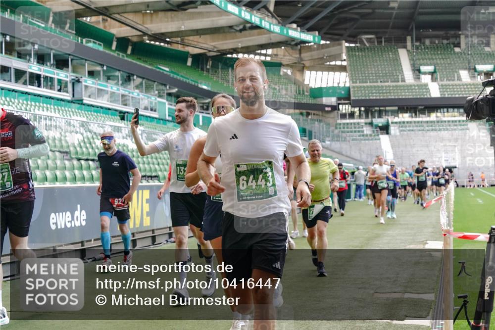 13.09.2026 - 21. swb-Marathon Bremen Michael Burmester http://msf.ph/oto/10416447 13.09.2026 13:19:46 Laufen im Stadion 333, 464, 486, 512, 546, 921, 938, 1066, 1129, 1156, 1409, 1431, 1446, 1506, 1697, 1756, 1765, 1815, 1916, 2010, 2028, 2064, 2137, 2224, 2240, 2294, 2315, 2349, 2453, 2501, 2533, 2557, 2563, 2622, 2626, 2689, 2694, 2695, 2702, 2703, 2722, 2756, 2786, 2843, 2845, 2857, 2879, 2944, 2983, 2999, 3017, 3018, 3031, 3035, 3036, 3037, 3046, 3059, 3072, 3096, 3100, 3116, 3139, 3189, 3198, 3243, 3263, 3264, 3285, 3287, 3310, 3315, 3619, 3879, 4478 meine-sportfotos.de