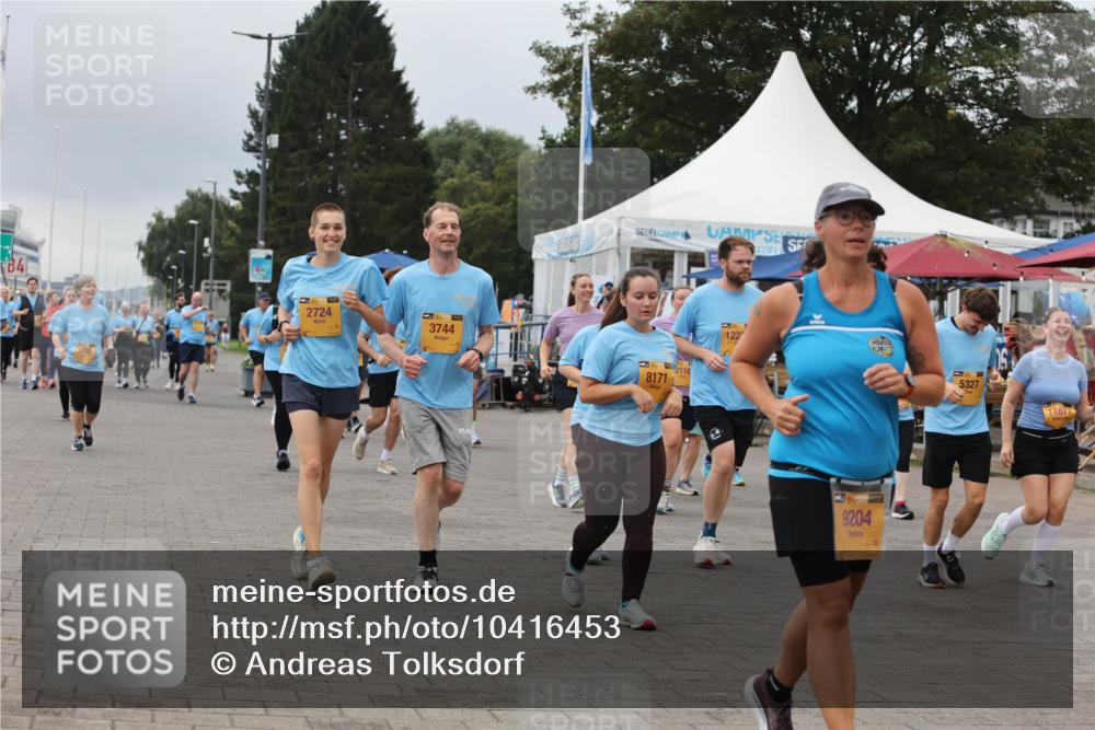 13.09.2026 - Kiel Lauf Andreas Tolksdorf http://msf.ph/oto/10416453 13.09.2026 10:07:18 Kiellinie 4, 38, 2724, 3744, 8171, 2118, 122, 9204, 5327, 11877 meine-sportfotos.de