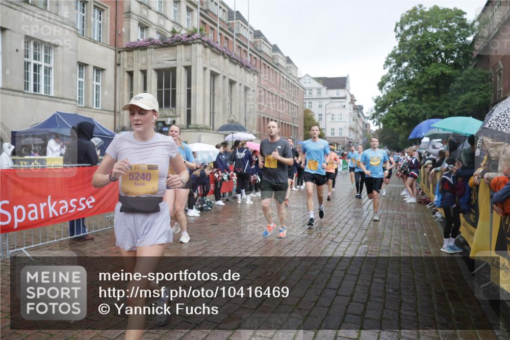 13.09.2026 - Kiel Lauf Yannick Fuchs http://msf.ph/oto/10416469 13.09.2026 10:48:23 Ziel 199, 473, 854, 1161, 1322, 1564, 1763, 1818, 2001, 2042, 2097, 2253, 2649, 3272, 3402, 3738, 4511, 4736, 5116, 5447, 5546, 6000, 6629, 6935, 7326, 8083, 8349, 8553, 9561, 9972, 10265, 10820, 10979, 11005, 11104, 11304, 11349, 11383, 12263, 596, 696, 708, 960, 995, 1059, 1273, 1586, 1595, 1644, 2097, 2625, 2712, 3012, 3014, 3682, 3715, 3738, 4553, 4713, 4720, 4896, 5240, 5747, 6000, 6418, 6507, 6760, 6778, 6967, 7104, 7212, 7326, 7668, 8737, 9076, 9915, 10234, 10634, 10672 meine-sportfotos.de