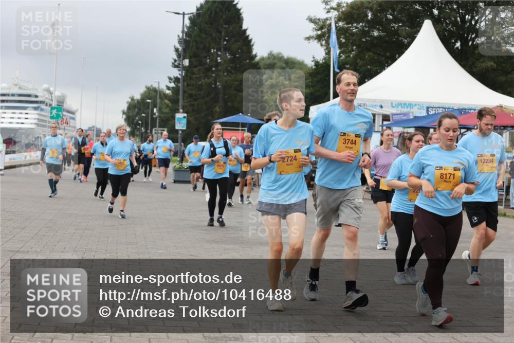 13.09.2026 - Kiel Lauf Andreas Tolksdorf http://msf.ph/oto/10416488 13.09.2026 10:07:19 Kiellinie 6670, 2724, 3744, 38, 8171, 12234 meine-sportfotos.de