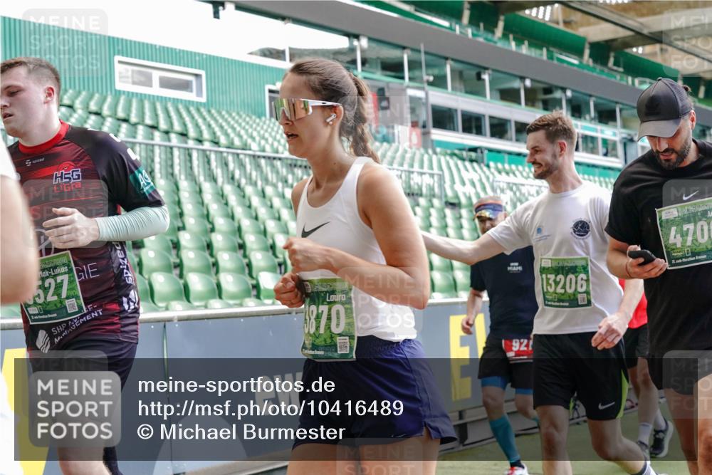 13.09.2026 - 21. swb-Marathon Bremen Michael Burmester http://msf.ph/oto/10416489 13.09.2026 13:19:48 Laufen im Stadion 333, 464, 486, 512, 546, 921, 938, 1066, 1129, 1156, 1409, 1431, 1446, 1506, 1697, 1756, 1765, 1815, 1916, 2010, 2028, 2064, 2137, 2224, 2240, 2294, 2315, 2349, 2417, 2453, 2501, 2533, 2557, 2563, 2622, 2626, 2689, 2694, 2695, 2702, 2703, 2722, 2756, 2786, 2843, 2845, 2857, 2879, 2944, 2983, 3017, 3018, 3031, 3035, 3036, 3037, 3046, 3059, 3072, 3096, 3100, 3116, 3139, 3189, 3198, 3243, 3263, 3264, 3285, 3287, 3310, 3315, 3619, 3879, 4478 meine-sportfotos.de