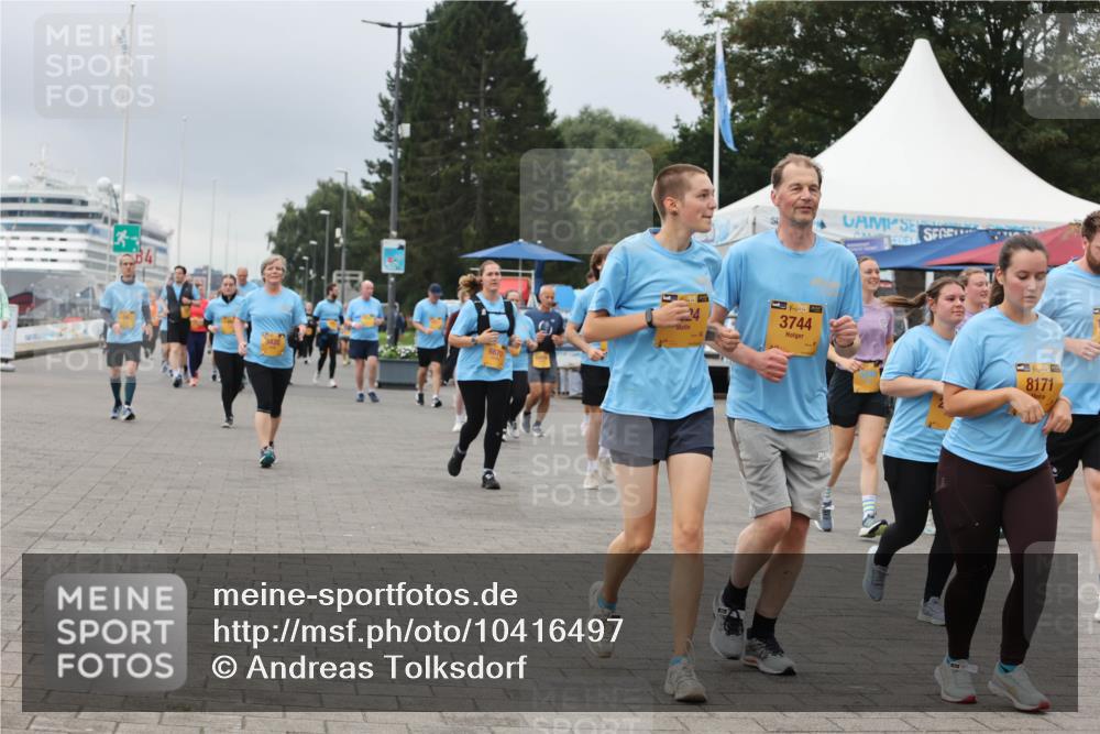 13.09.2026 - Kiel Lauf Andreas Tolksdorf http://msf.ph/oto/10416497 13.09.2026 10:07:19 Kiellinie 6670, 3420, 3744, 8171 meine-sportfotos.de