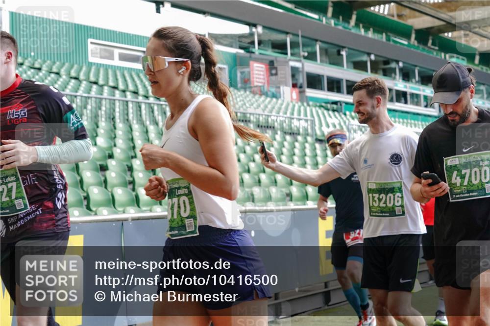 13.09.2026 - 21. swb-Marathon Bremen Michael Burmester http://msf.ph/oto/10416500 13.09.2026 13:19:48 Laufen im Stadion 333, 464, 486, 512, 546, 921, 938, 1066, 1129, 1156, 1409, 1431, 1446, 1506, 1697, 1756, 1765, 1815, 1916, 2010, 2028, 2064, 2137, 2224, 2240, 2294, 2315, 2349, 2417, 2453, 2501, 2533, 2557, 2563, 2622, 2626, 2689, 2694, 2695, 2702, 2703, 2722, 2756, 2786, 2843, 2845, 2857, 2879, 2944, 2983, 3017, 3018, 3031, 3035, 3036, 3037, 3046, 3059, 3072, 3096, 3100, 3116, 3139, 3189, 3198, 3243, 3263, 3264, 3285, 3287, 3310, 3315, 3619, 3879, 4478 meine-sportfotos.de