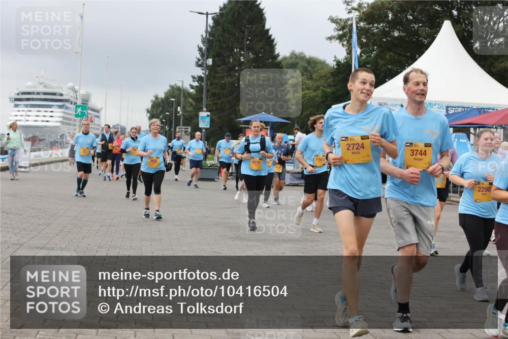 13.09.2026 - Kiel Lauf Andreas Tolksdorf http://msf.ph/oto/10416504 13.09.2026 10:07:19 Kiellinie 11600, 6670, 38, 2724, 3744, 2290 meine-sportfotos.de