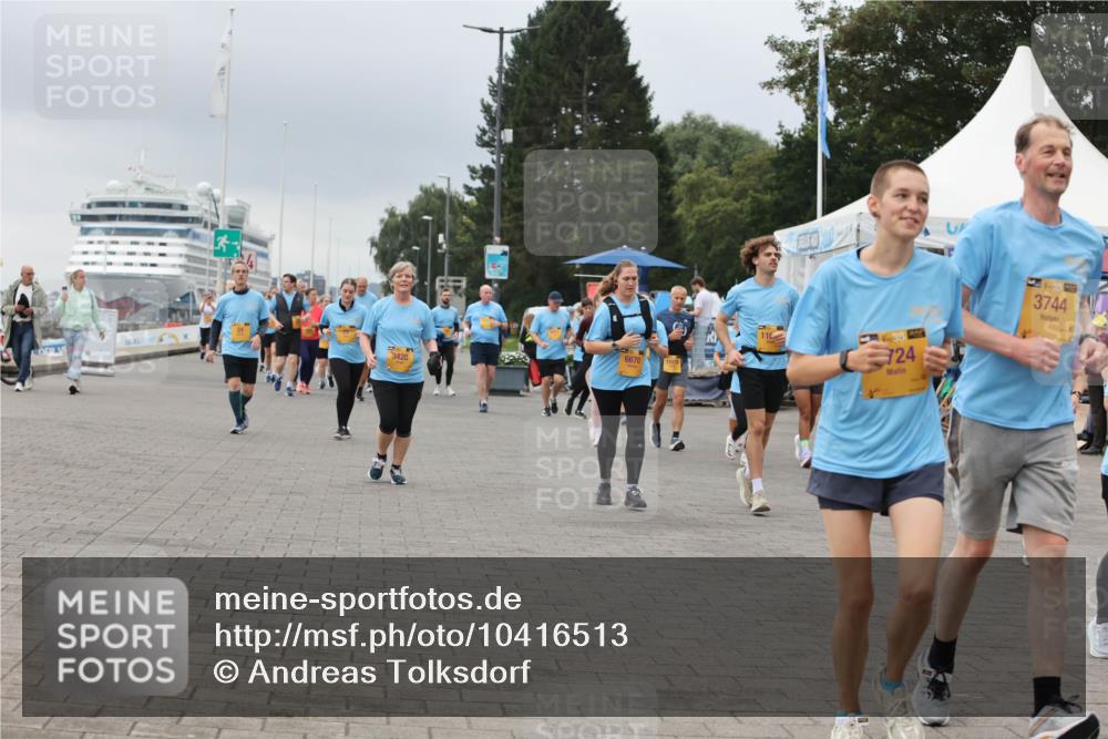 13.09.2026 - Kiel Lauf Andreas Tolksdorf http://msf.ph/oto/10416513 13.09.2026 10:07:19 Kiellinie 3420, 6670, 116, 38, 724, 3744 meine-sportfotos.de