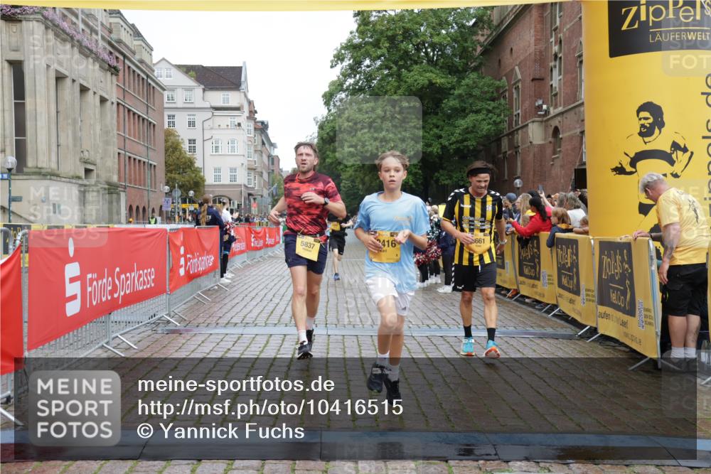 13.09.2026 - Kiel Lauf Yannick Fuchs http://msf.ph/oto/10416515 13.09.2026 09:37:28 Ziel 2417, 3481, 4737, 5837, 7050, 8658, 8661, 9696, 10220, 10778, 12416, 999, 2455, 3174, 3481, 3900, 7855, 8658, 2057, 2720, 4252, 4790, 7827, 9518, 10656 meine-sportfotos.de