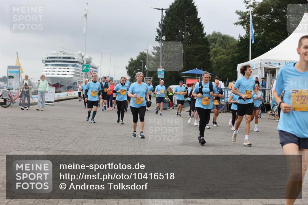 13.09.2026 - Kiel Lauf Andreas Tolksdorf http://msf.ph/oto/10416518 13.09.2026 10:07:20 Kiellinie 3420, 6670, 143, 11600, 2724 meine-sportfotos.de