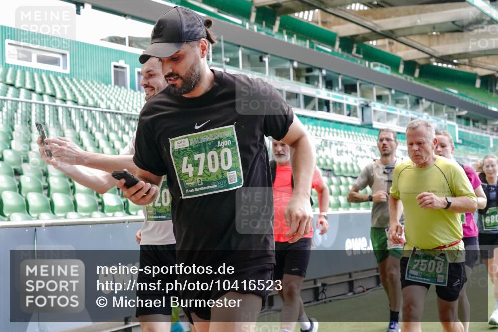 13.09.2026 - 21. swb-Marathon Bremen Michael Burmester http://msf.ph/oto/10416523 13.09.2026 13:19:49 Laufen im Stadion 333, 464, 486, 512, 921, 938, 1066, 1129, 1156, 1409, 1431, 1446, 1506, 1697, 1756, 1765, 1815, 1916, 2010, 2028, 2064, 2137, 2224, 2240, 2294, 2315, 2349, 2417, 2453, 2501, 2533, 2557, 2563, 2622, 2626, 2689, 2694, 2695, 2702, 2703, 2722, 2756, 2786, 2843, 2845, 2857, 2879, 2944, 2983, 3017, 3018, 3031, 3035, 3036, 3037, 3046, 3059, 3072, 3096, 3116, 3139, 3189, 3198, 3243, 3263, 3264, 3285, 3287, 3310, 3315, 3619, 3879, 4478 meine-sportfotos.de